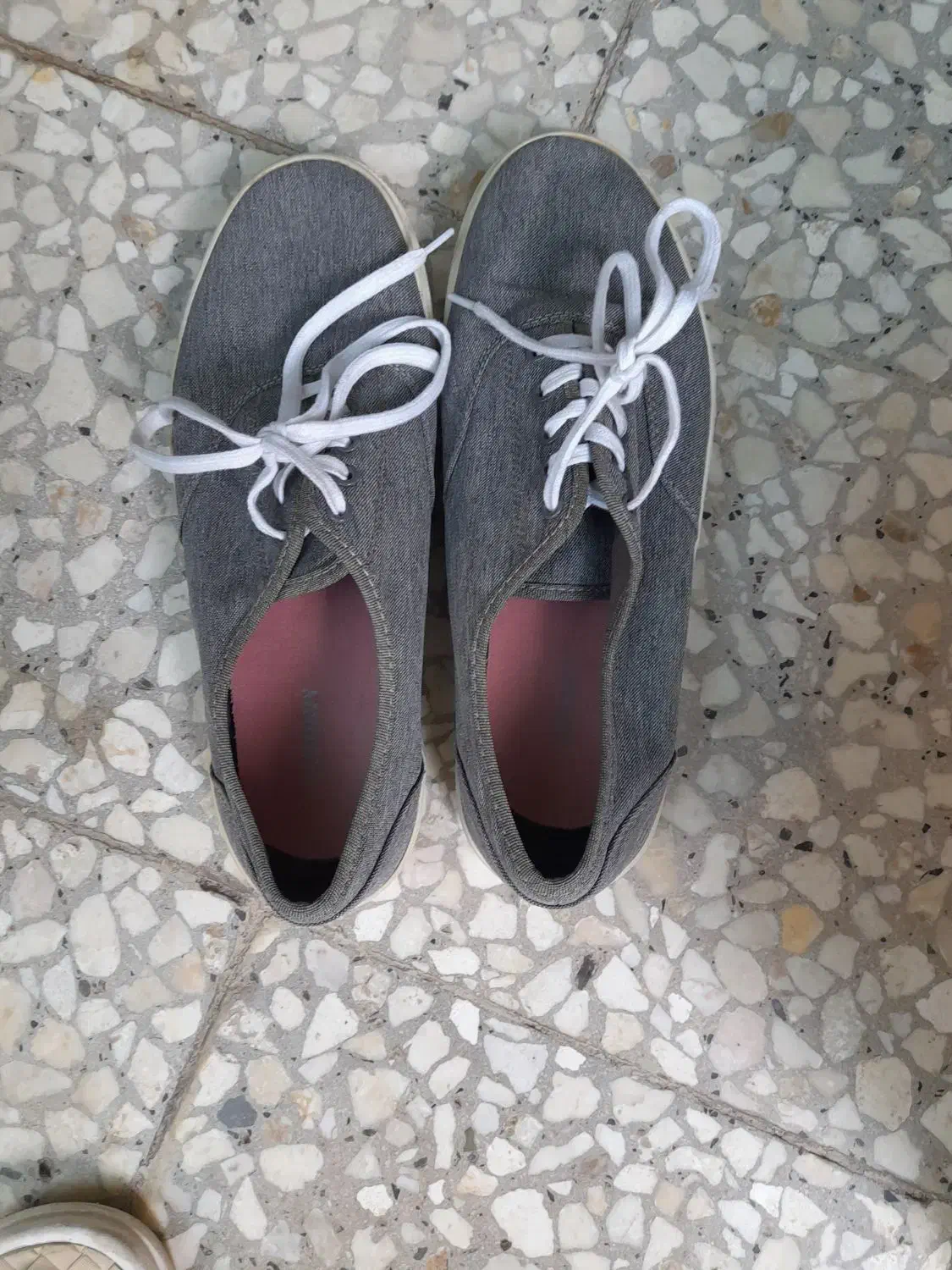 کفش در حدنو ۴۲ و۴۳ ۴۴|کیف، کفش، کمربند|شاهرود, |دیوار