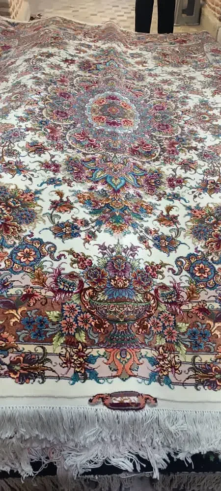 جفت ۹ متری خطیبی|فرش|تبریز, |دیوار