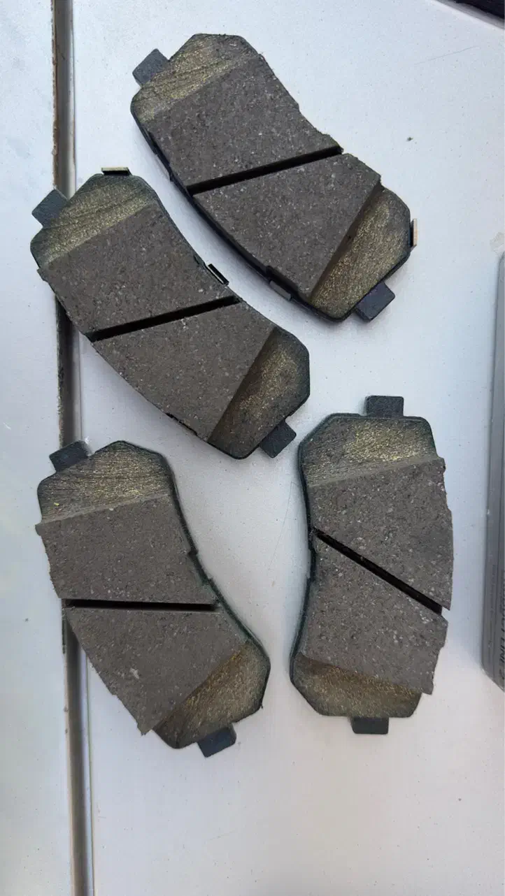 لنت عقب اسپورتج|قطعات یدکی و لوازم جانبی|شیراز, ریشمک|دیوار