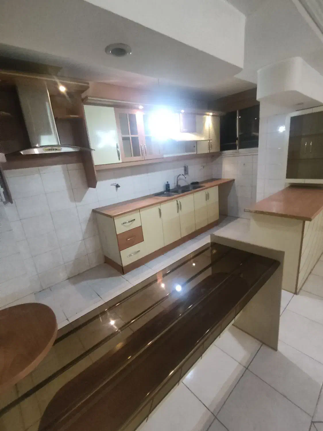 آپارتمان دو خواب/عارف جنوبی/امکانات تکمیل|اجارهٔ آپارتمان|اصفهان, طامه|دیوار