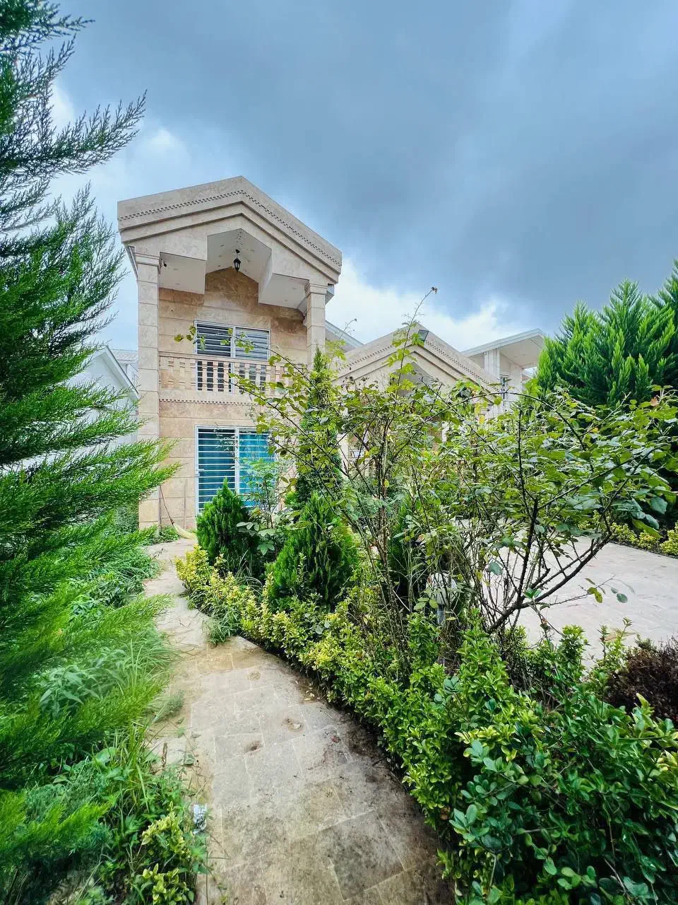 ویلاباغ پیلوت جنگلی باسند/فروش فوری ب علت مهاجرت|فروش خانه و ویلا|چمستان, |دیوار