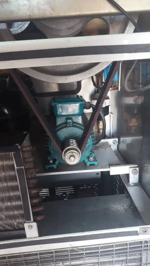 دستگاه بستنی قیفی دل آرام|کافیشاپ و رستوران|مشگین شهر, |دیوار