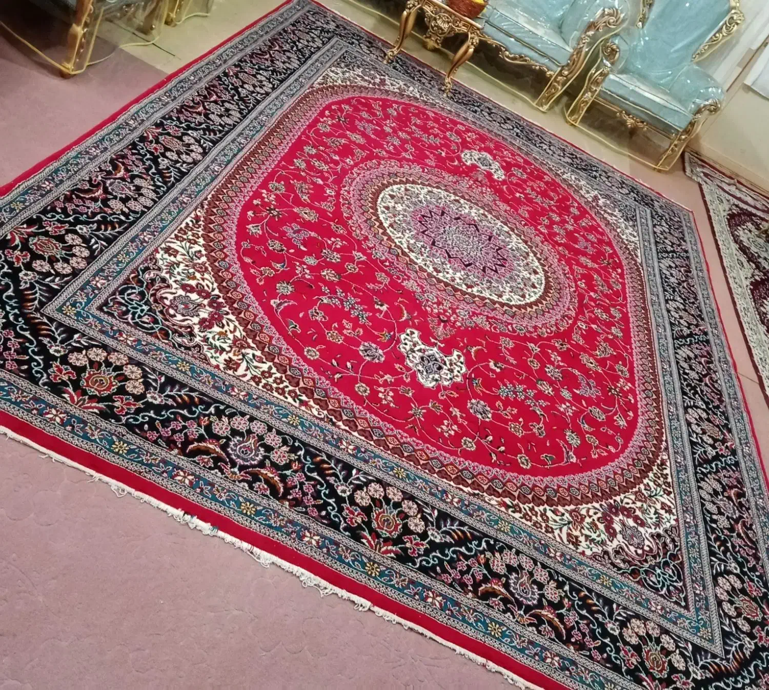 فروش فرش 12متری  همراه با کناره|فرش|گلپایگان, |دیوار