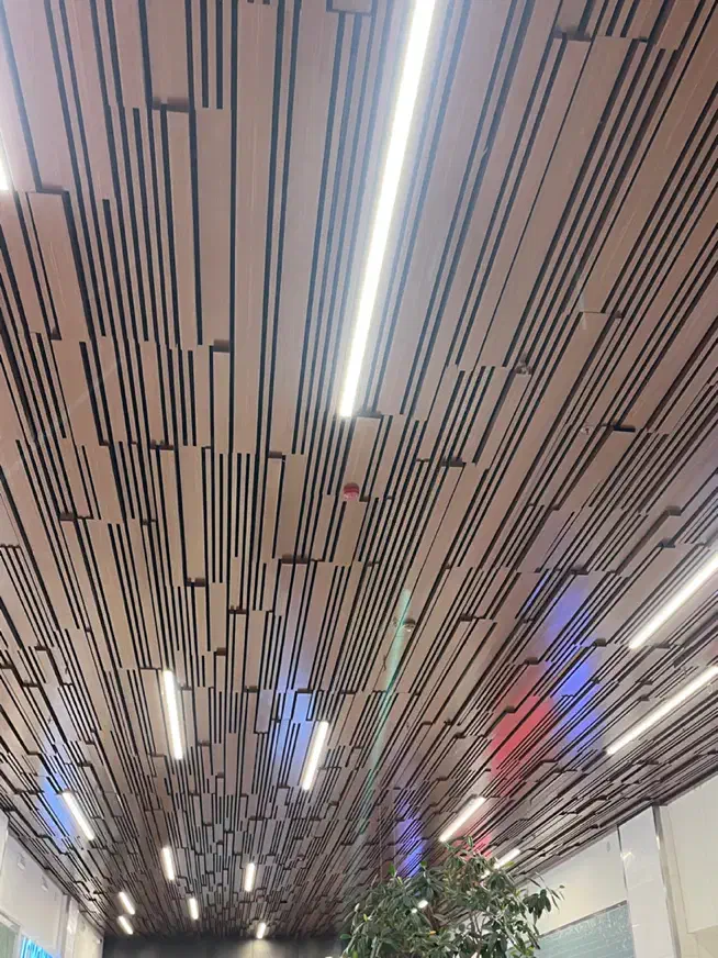 لاین نوری|لامپ و چراغ|کاشان, مدرس|دیوار