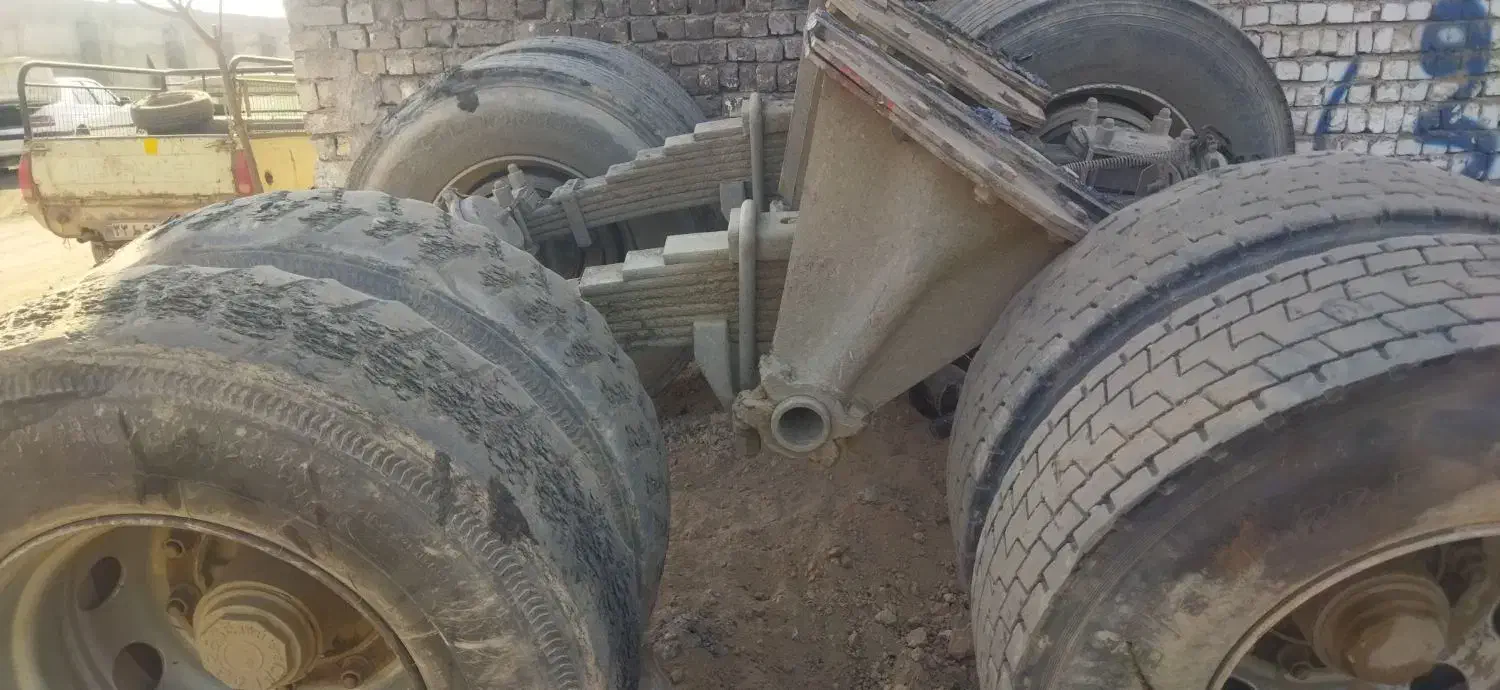 دستگاه زیر تریلی وجک 5طیقه ترک سالم|قطعات یدکی و لوازم جانبی|قم, شهرک توانیر|دیوار