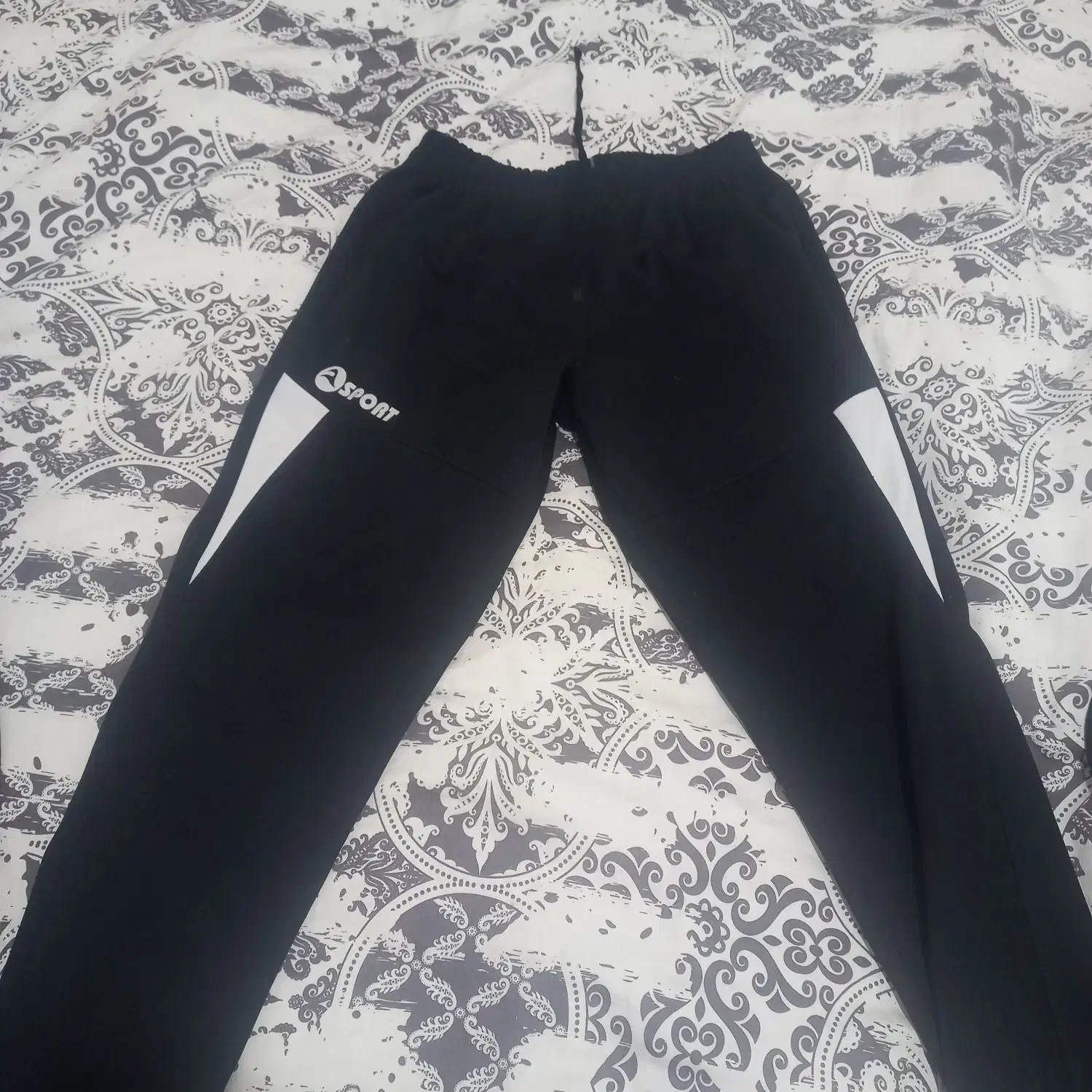 تعدادی شلوار اسلش مناسب سیزده سال|کفش و لباس بچه|تهران, سازمان آب|دیوار