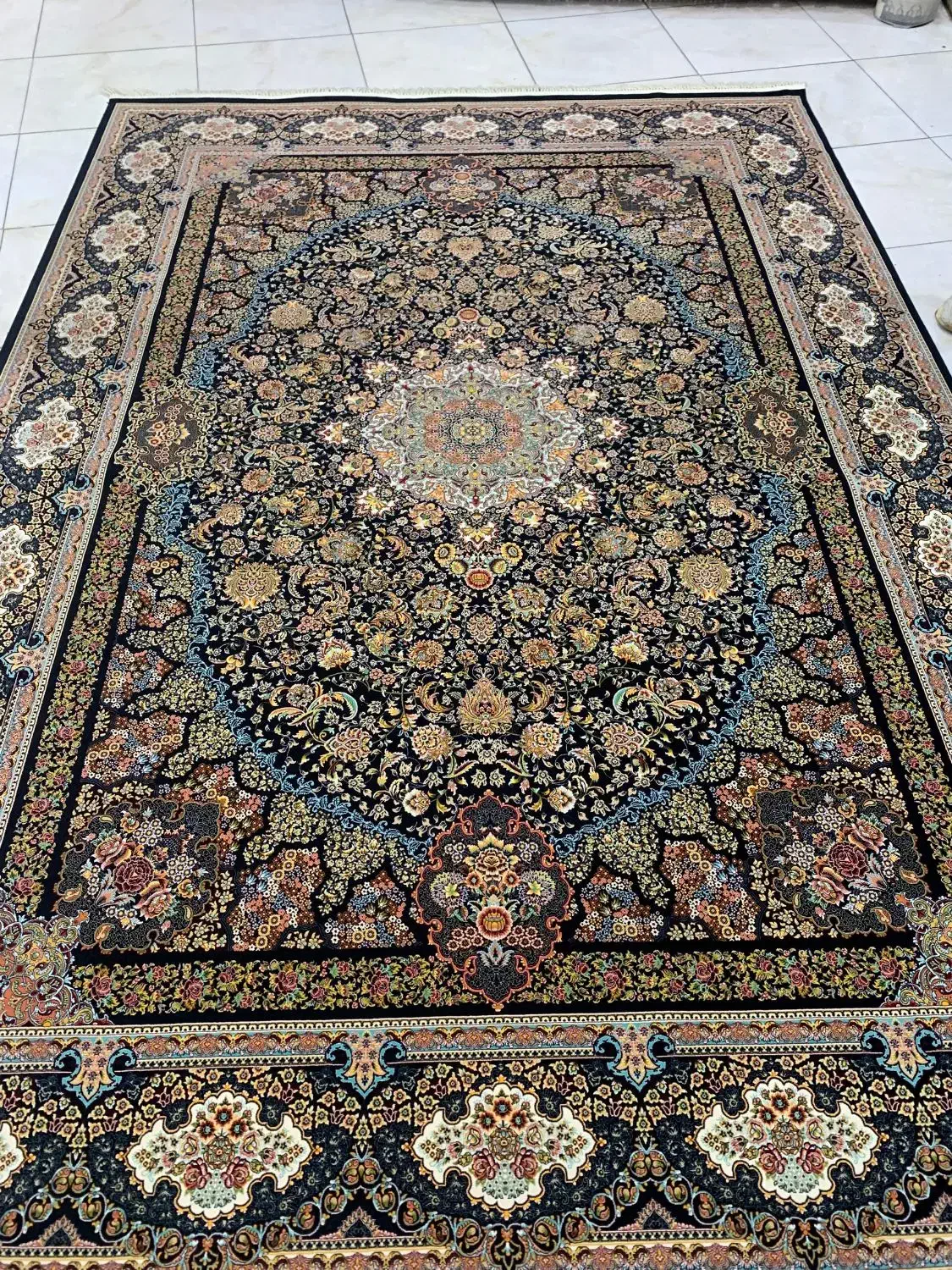 دو تخته فرش 9متری 1200شانه تراکم 3600 در حدنو|فرش|نسیمشهر, |دیوار