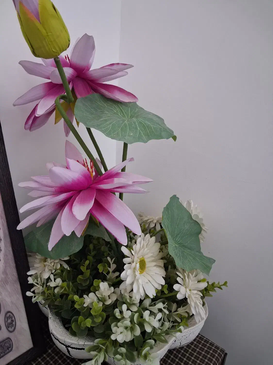 گل گلدون شیک|گل مصنوعی|بجنورد, |دیوار