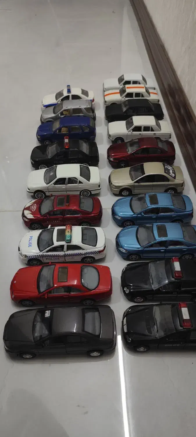 ۱۹ عدد ماکت ماشین فلزی پگاه استار و سانیساید|اسباب‌‌بازی|شاهین‌شهر, فردوسی|دیوار