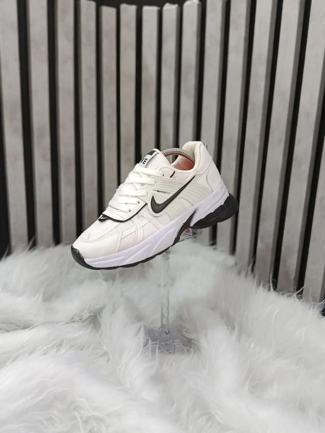 نایک V2K|کیف، کفش، کمربند|شیراز, شهرک بهار|دیوار