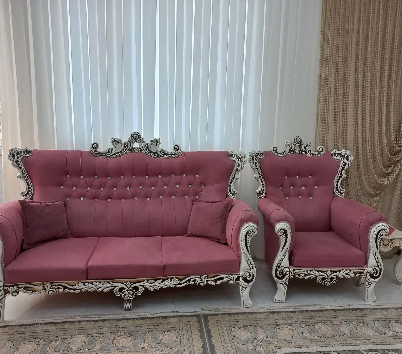 مبل|مبلمان خانگی و میز عسلی|اشتهارد, |دیوار