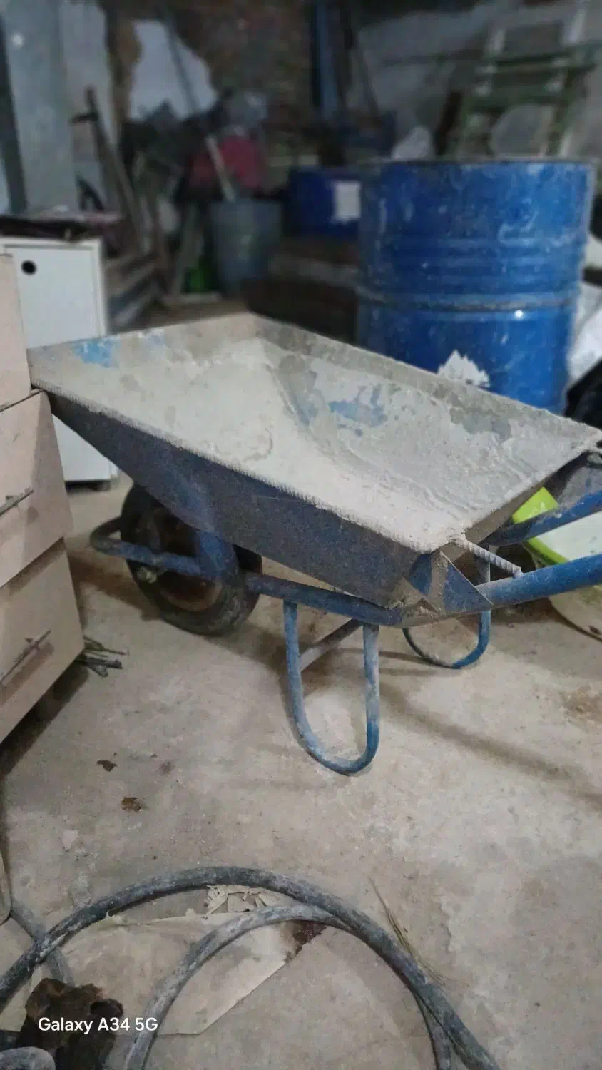 ۲عدد فرغون سالم|مصالح و تجهیزات ساختمان|قدس, شهرقدس|دیوار