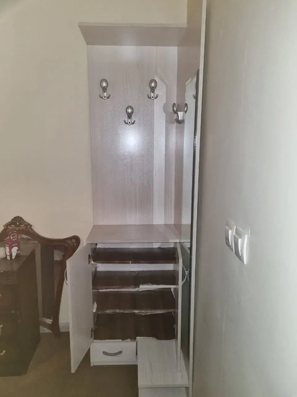 جاکفشی و کنسول و آینه قدی به همراه کشو و جالباسی|جاکفشی، کمد، دراور|همدان, |دیوار