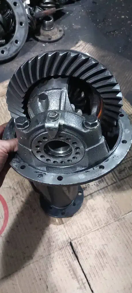 تعمیر و فروش دیفرانسیل اصل نو یا استوک خارجی|قطعات یدکی و لوازم جانبی|اهواز, ۳۰ متری|دیوار