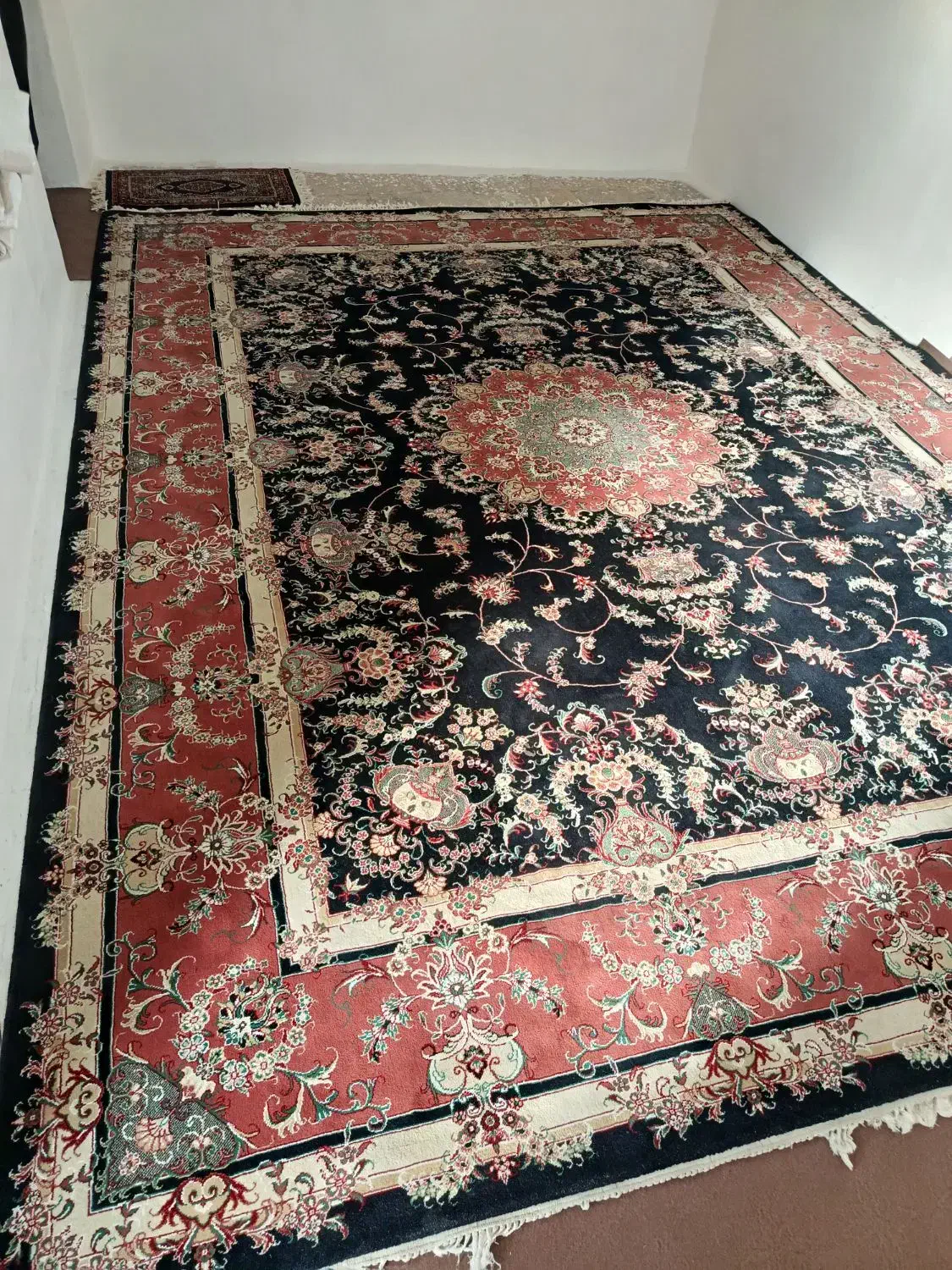 9متری جفت و‌12متری و 6متری|فرش|کرمانشاه, |دیوار