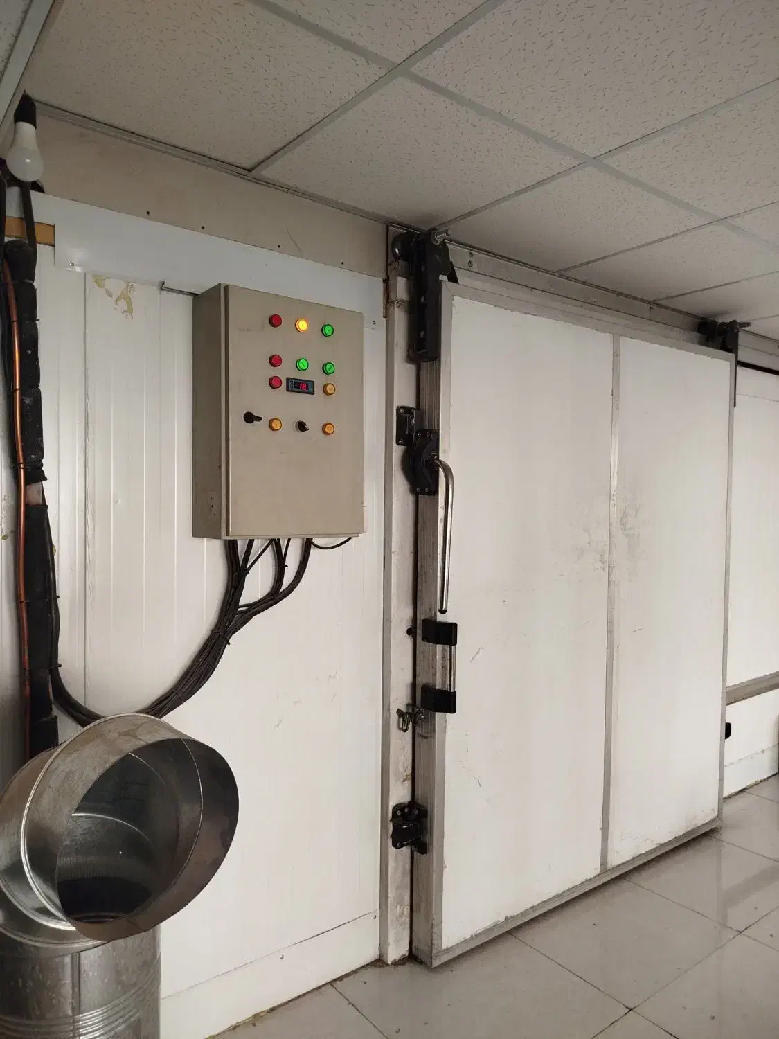 اجرا و تعمیرات کمپرسور و ساندویچ پانل|ماشین‌آلات صنعتی|شهریار, شهرک اداری تندگویان|دیوار