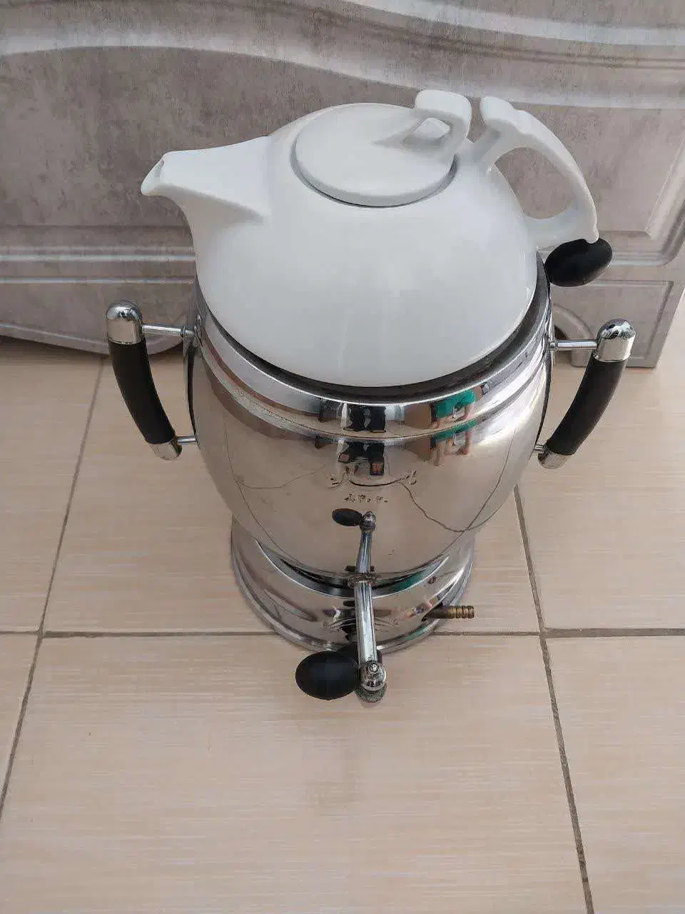 سماور گازی|سماور، چایساز، قهوهساز|رشت, دروازه لاکان|دیوار