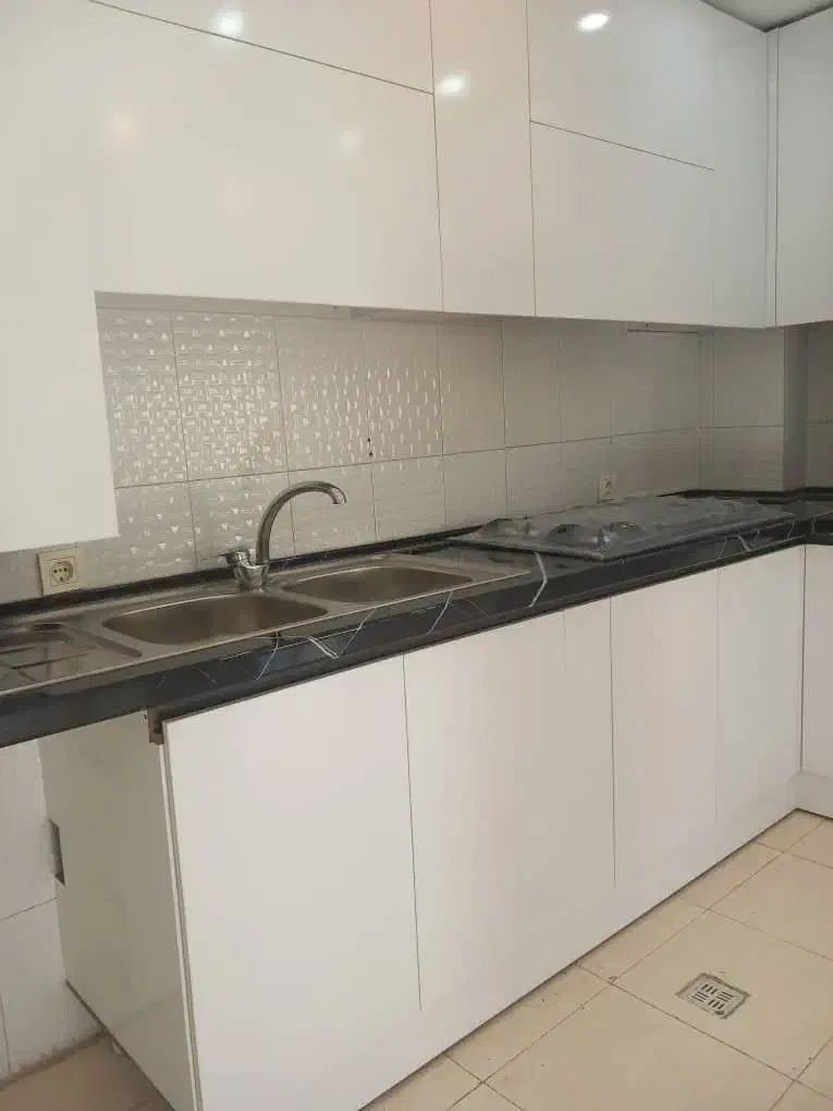 واحد۷۹متری با پارکینگ سندی|فروش آپارتمان|هشتگرد, شهرک گلها|دیوار