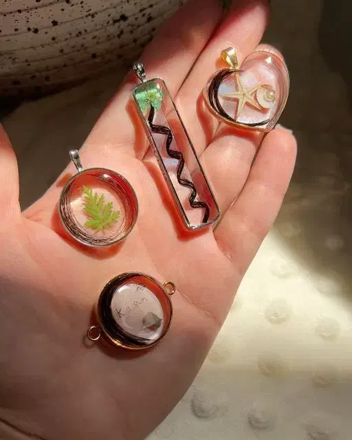 میز|زیورآلات و اکسسوری|نیشابور, خط کاشمر|دیوار