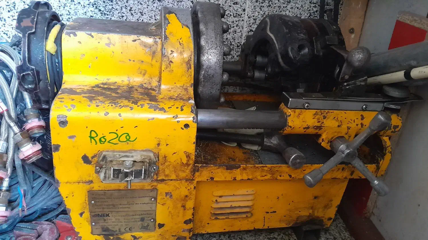 حدیده برقی کارکرده نیک اصل|ابزارآلات|باسمنج, |دیوار