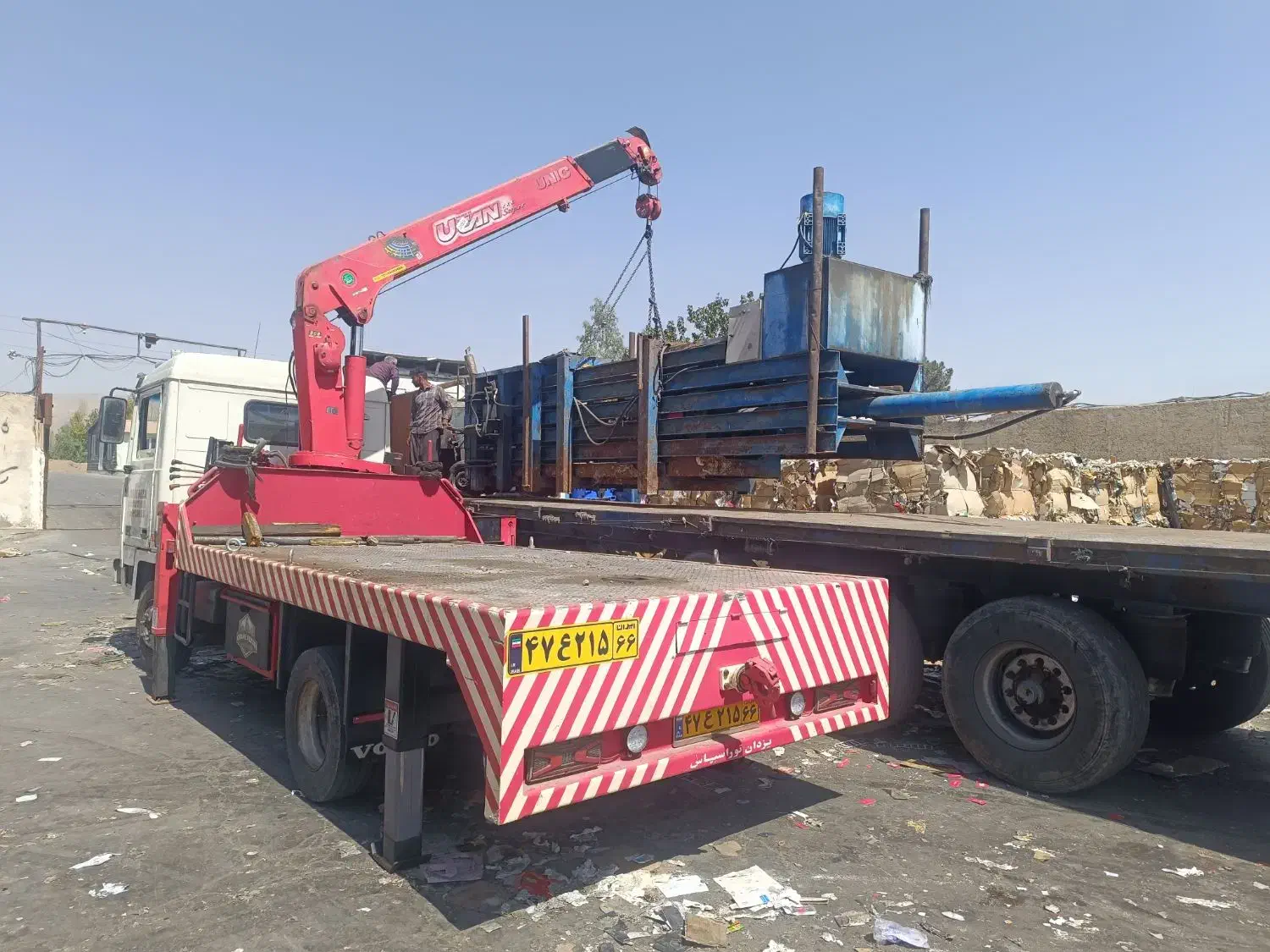 اجاره جرثقیل کفی ۳تن الی ۳۰تن|خدمات حمل و نقل|تهران, شهرک رضویه|دیوار