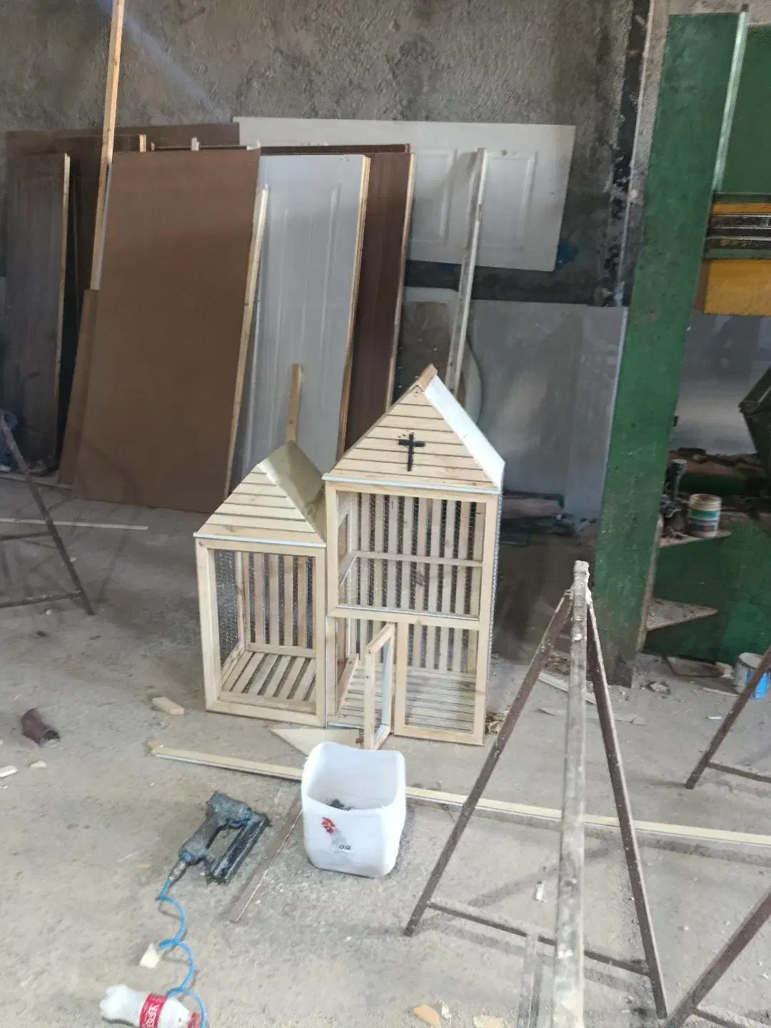 ساخت قفس برای پرنده باانواع مدل هابانظرمشتری|لوازم جانبی حیوانات|گرگان, |دیوار
