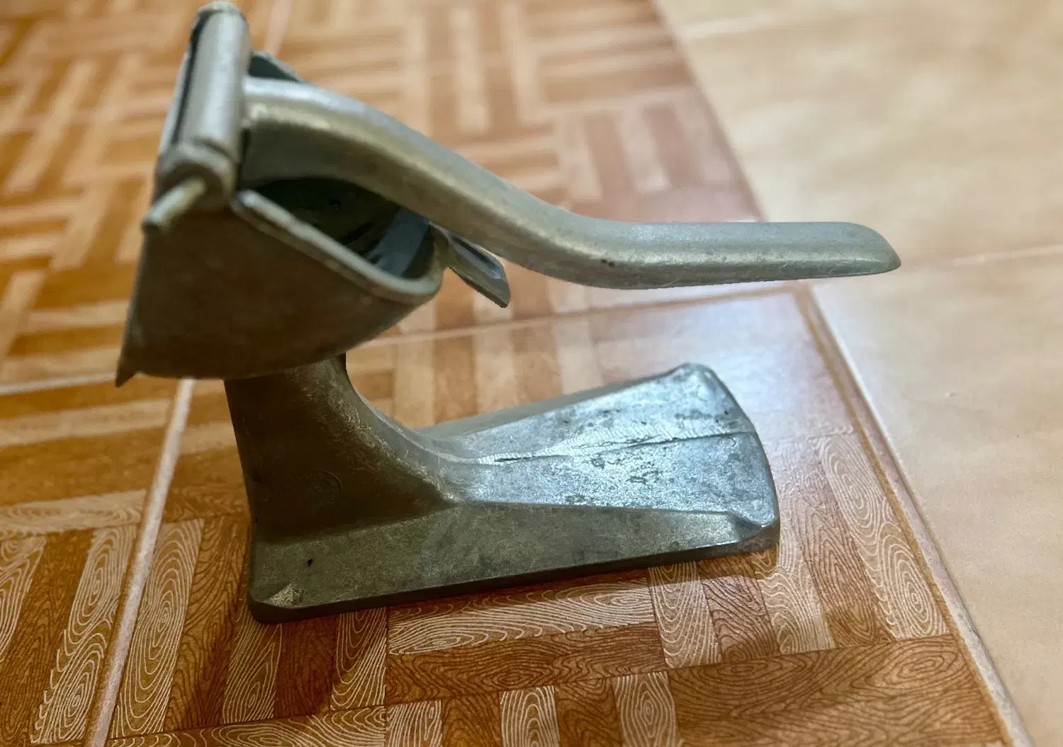 آب انار گیری دستی، ابمیوه گیری|آبمیوهگیر و آبمرکباتگیر|بندرعباس, |دیوار