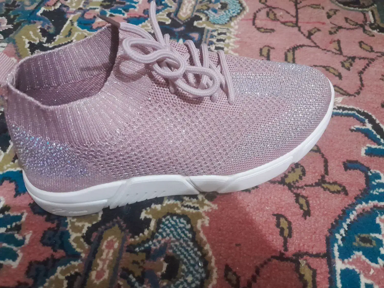 یک جفت کفش نو|کیف، کفش، کمربند|یاسوج, |دیوار