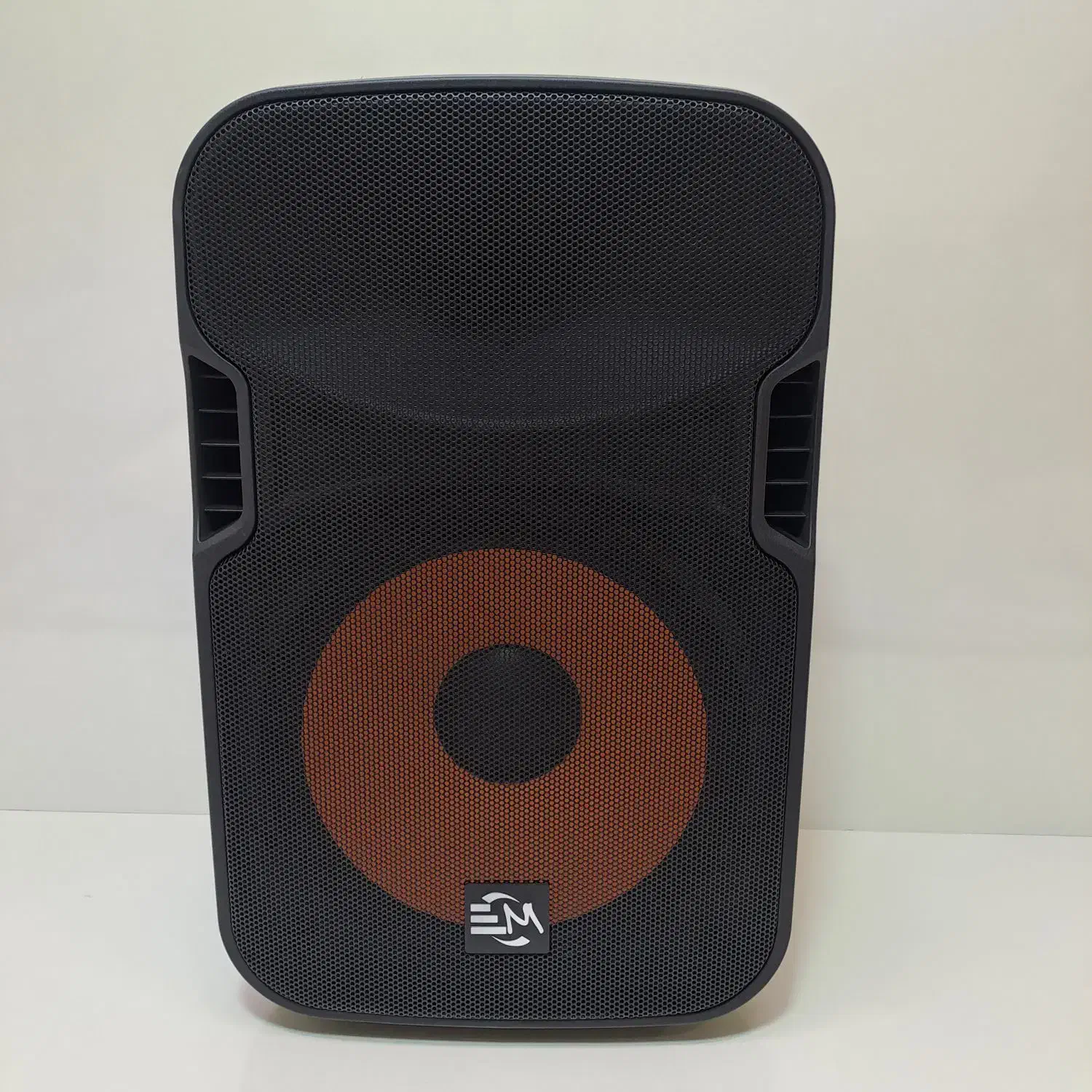 باند اکتیو 15 اینچ امیننس دوز سَس تبریز|سیستم صوتی خانگی|تبریز, |دیوار