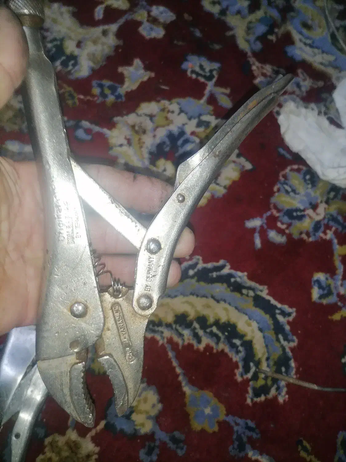 تعدادی آچار|ابزارآلات|بیرجند, |دیوار