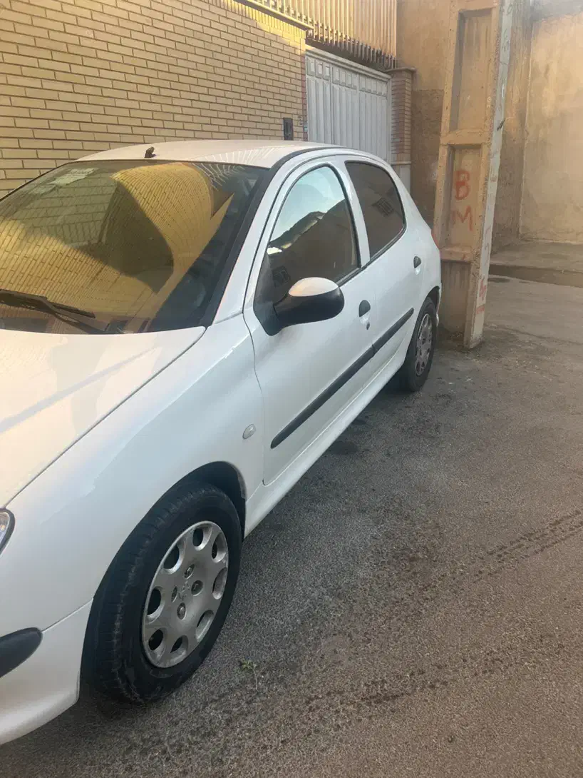 پژو ۲۰۶ تیپ ۵|خودرو سواری و وانت|شیراز, شهرک مفتح|دیوار