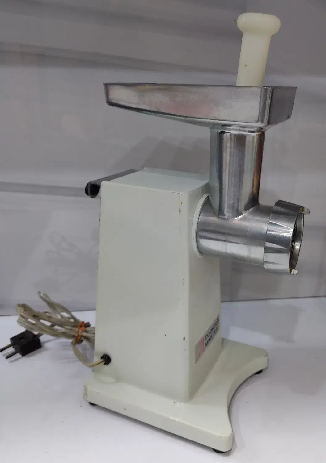 چرخ گوشت توشیبا ژاپنی درحد نوقدیمی|خردکن، آسیاب، غذاساز|تهران, سردارجنگل|دیوار