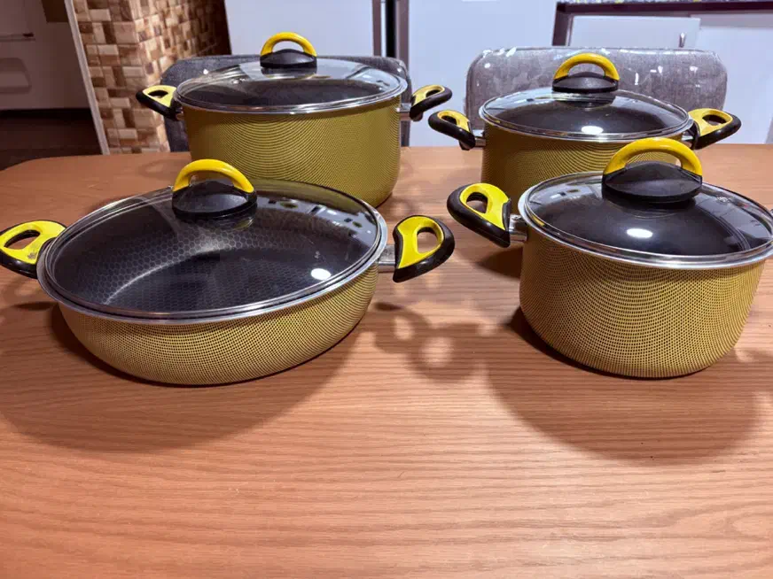 سرویس قابلمه جنس عالی و زیبا|ظروف پختوپز|دوگنبدان, |دیوار