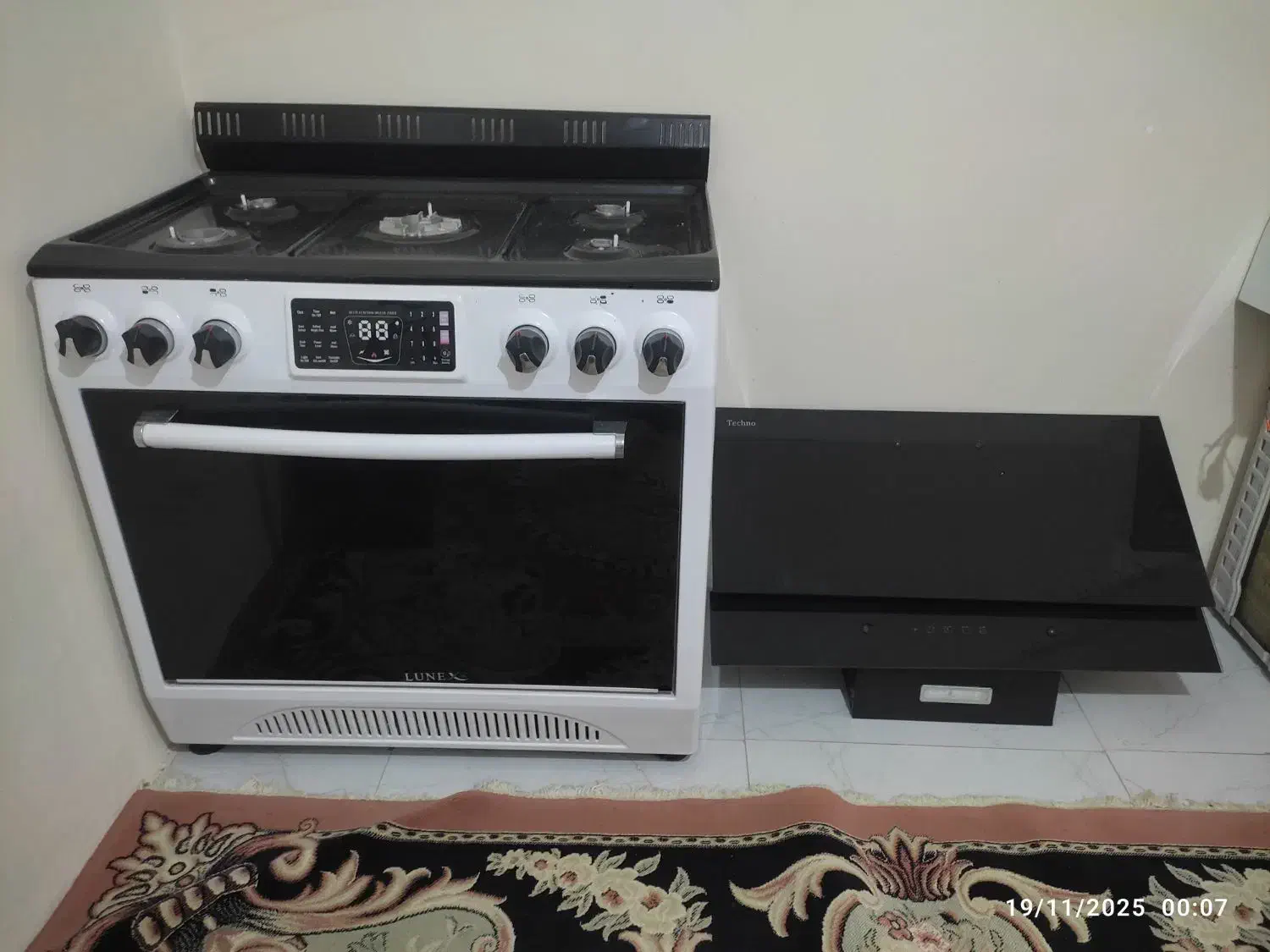 گاز و هود و فرش۱۲ متری|اجاق گاز و لوازم برقی پخت‌وپز|پرند, فاز ۶|دیوار