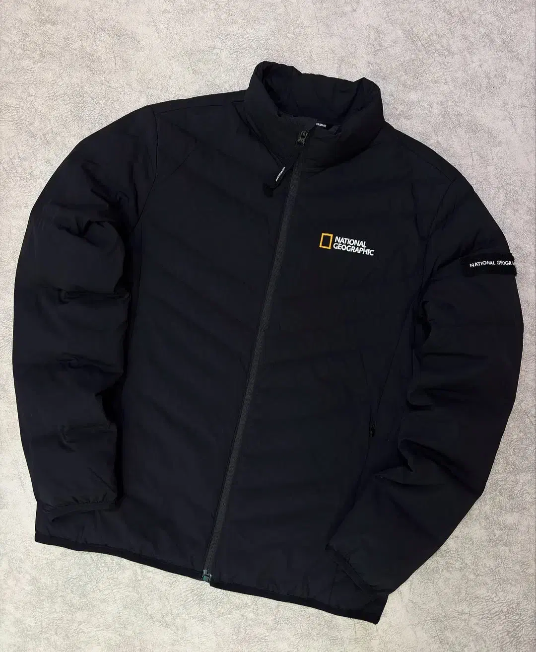 کاپشن پر نشنال جئوگرافیک اورجینال|لباس|بهارستان, |دیوار