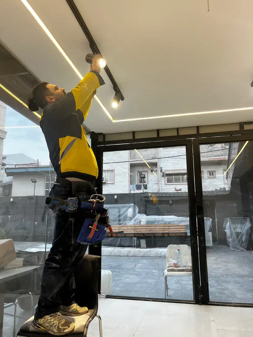 برقکاری ساختمان صفر تا صد خرده کاری|خدمات پیشه و مهارت|رشت, حسین آباد|دیوار