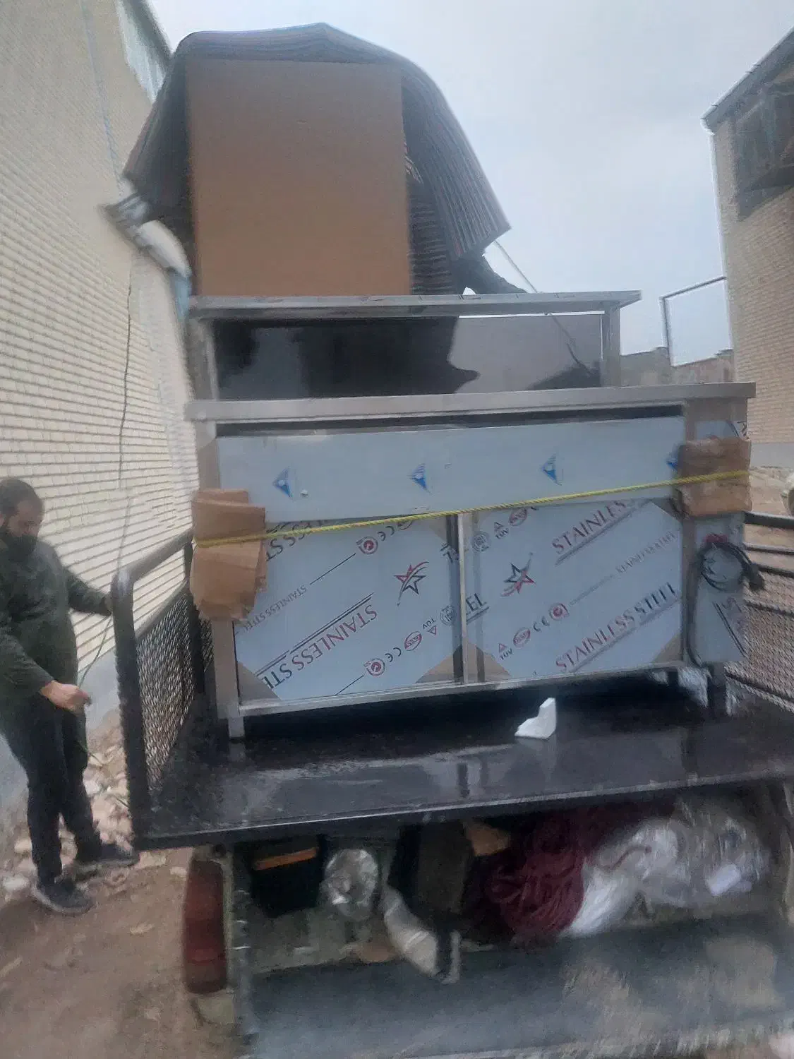 استخدام کارگر برای یخچال سازی|استخدام صنعتی، فنی، مهندسی|رباطکریم, شهرک صنعتی صباشهر|دیوار