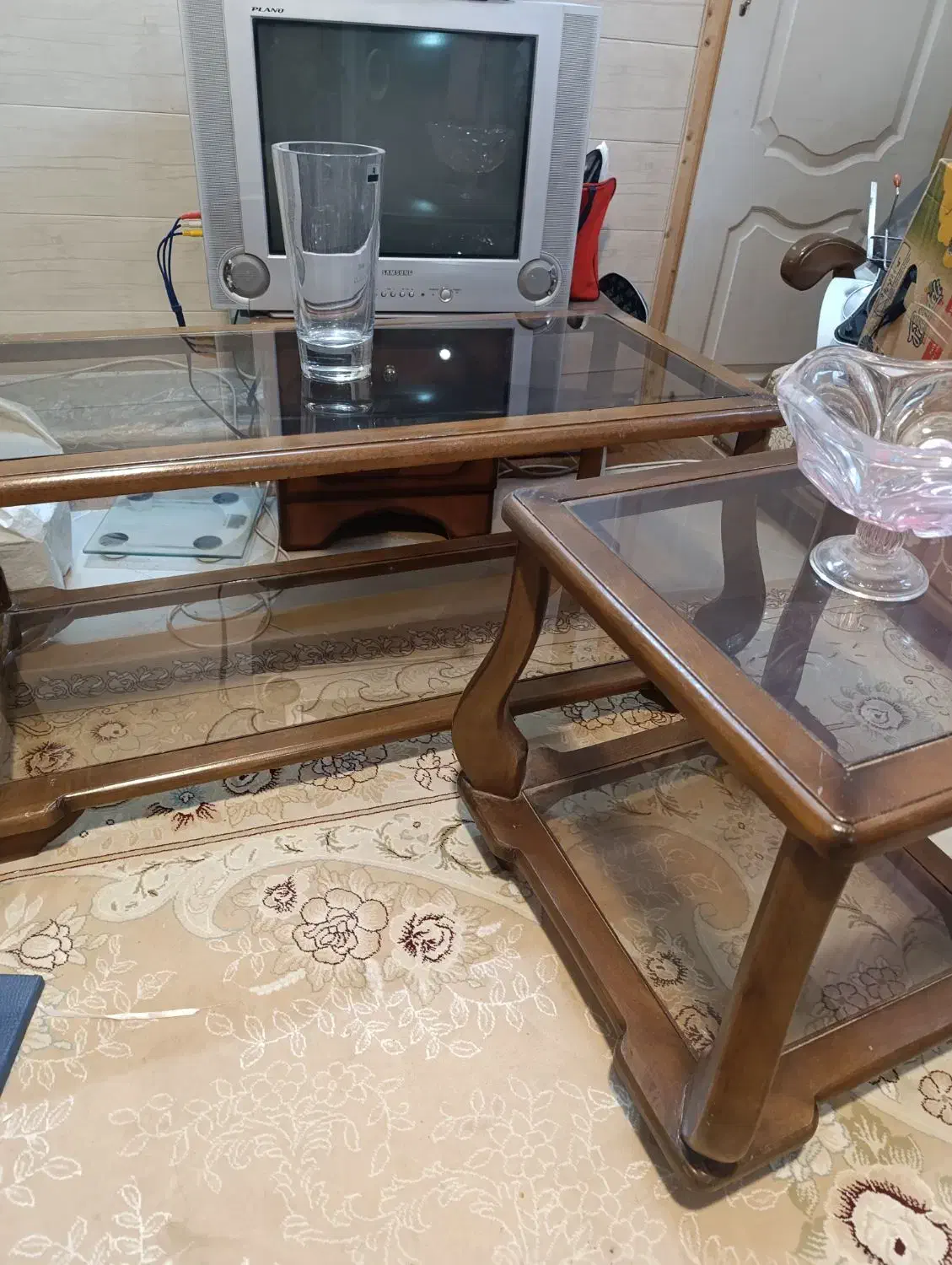 جلومبلی وعسلی|مبلمان خانگی و میز عسلی|کرمان, |دیوار
