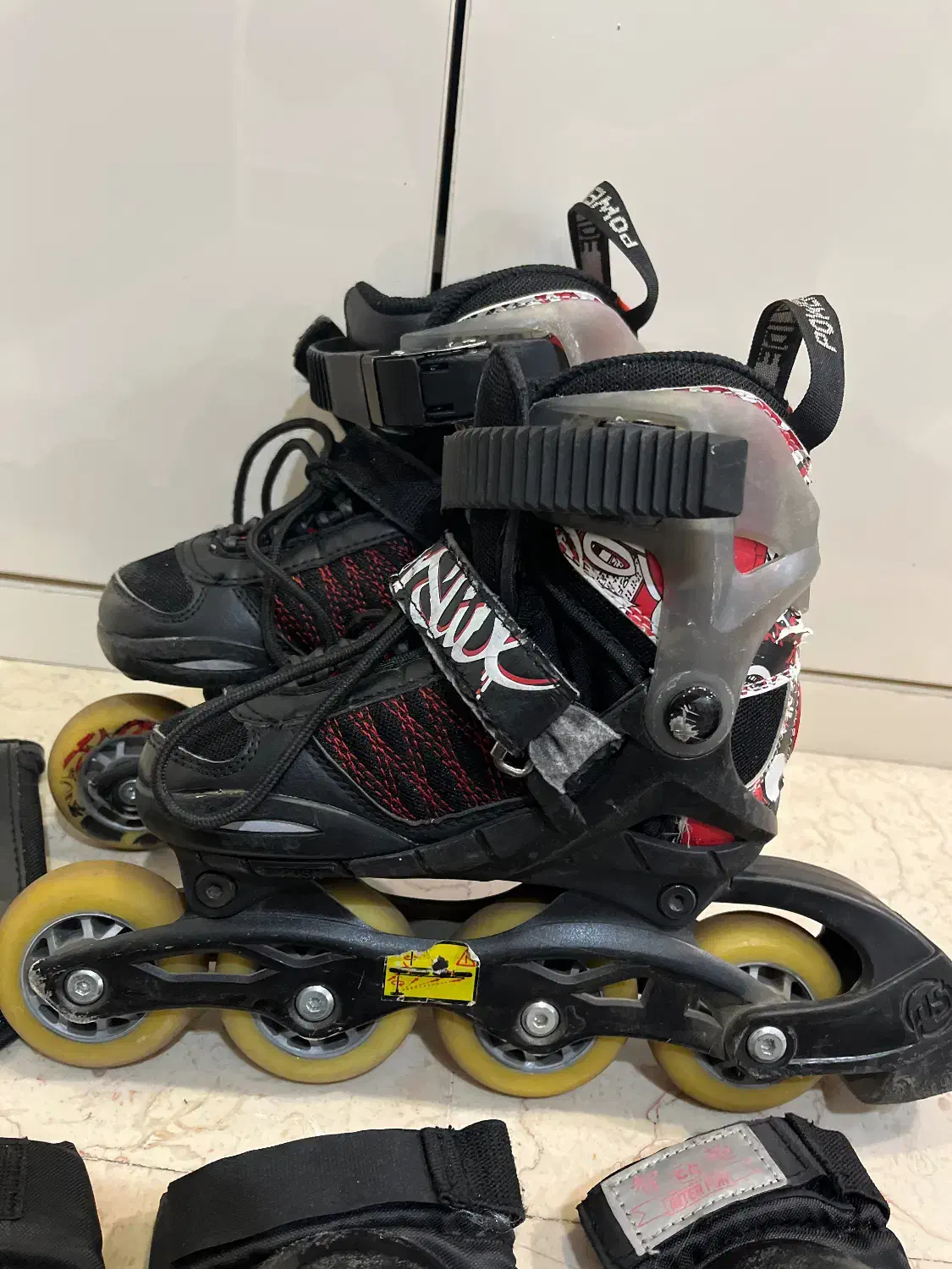 اسکیت کاملا سالم و تمیز|دوچرخه، اسکیت، اسکوتر|تهران, اباذر|دیوار