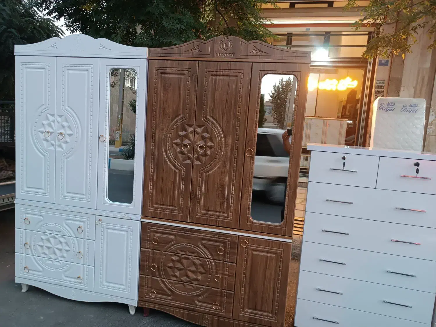 کمد ودراور منبران|جاکفشی، کمد، دراور|شهریار, شهریار|دیوار