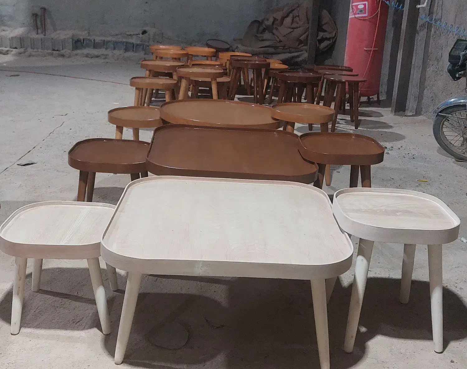 جلو مبلی عسلی گرد لبه دار|مبلمان خانگی و میز عسلی|چهاردانگه (تهران), |دیوار