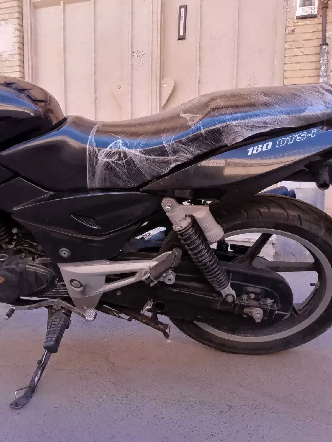 موتور پالس ۱۸۰|موتورسیکلت|اصفهان, فروردین|دیوار
