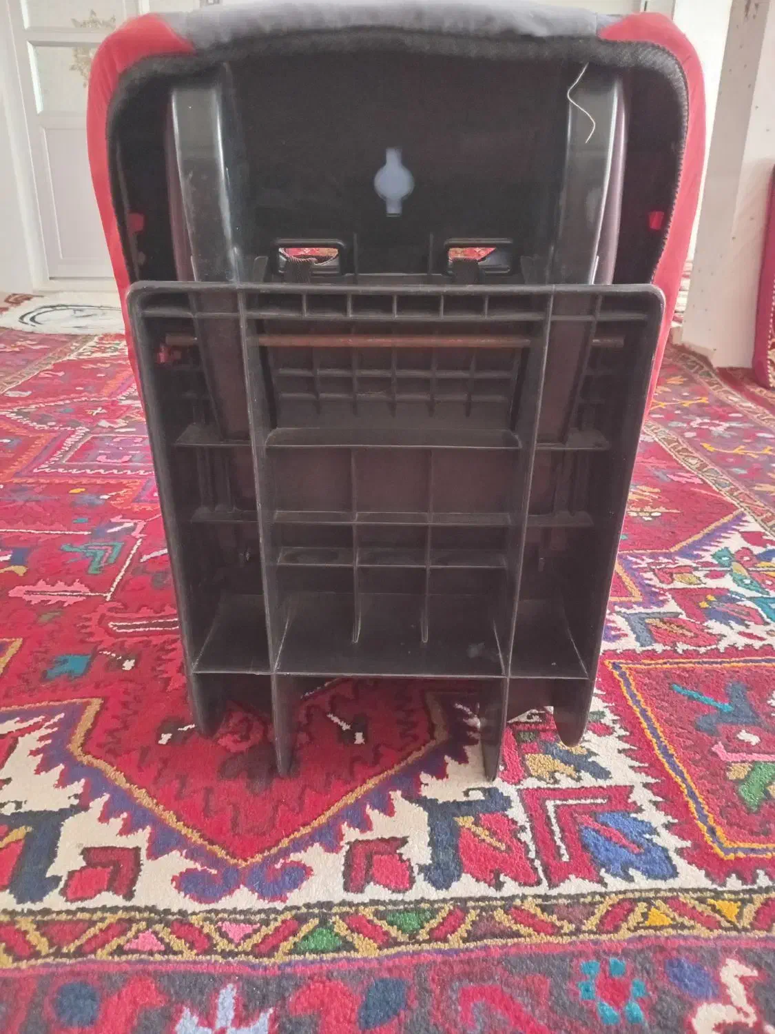 صندلی کودک|تخت و صندلی بچه|اهر, |دیوار