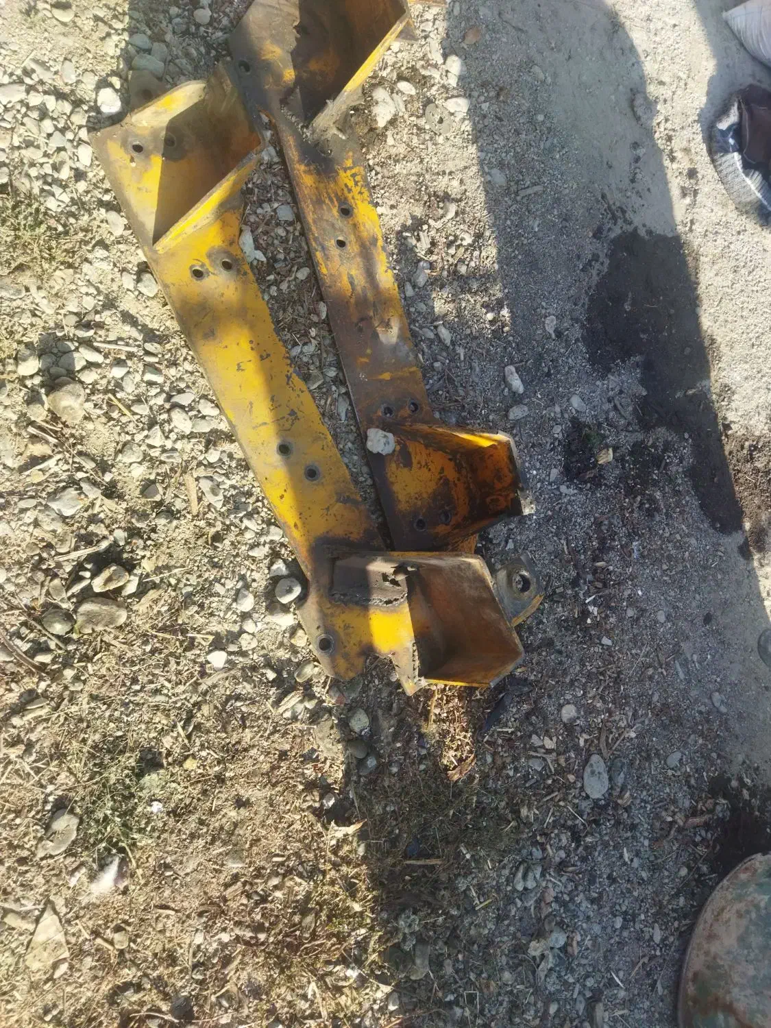 شاسی بیل تراکتوررومانی|قطعات یدکی و لوازم جانبی|خاو و میرآباد, |دیوار