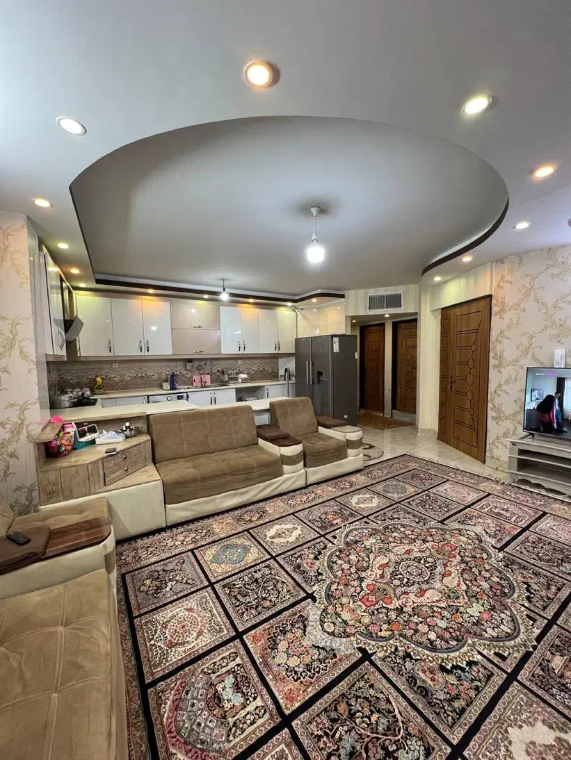 اپارتمان ۸۰ متر ۲ خواب همکف عبدالرزاق|فروش آپارتمان|اصفهان, شهشهان|دیوار