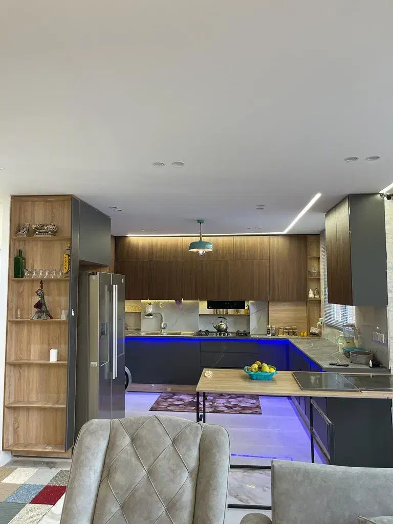 دکوراسیون داخلی خونه پرده کابینت کاغذ و ...|خدمات پیشه و مهارت|صدرا-فارس, فاز ۱|دیوار