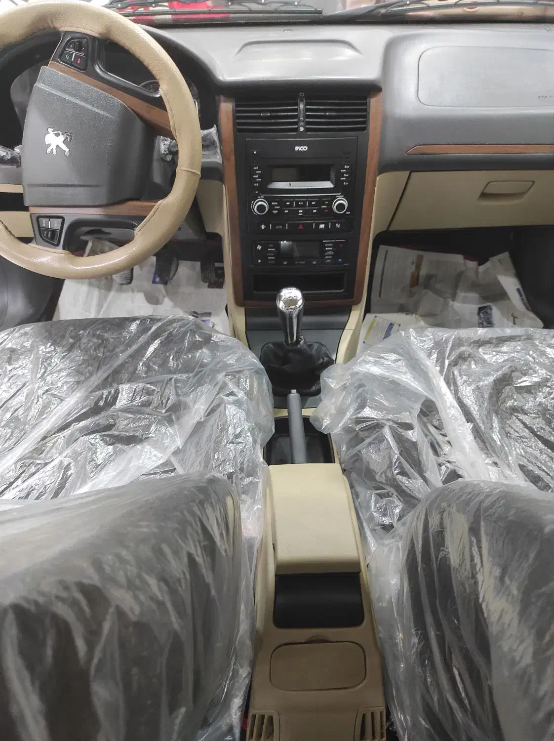 «پارس xu7p تمیز 1402»|خودرو سواری و وانت|بوشهر, |دیوار