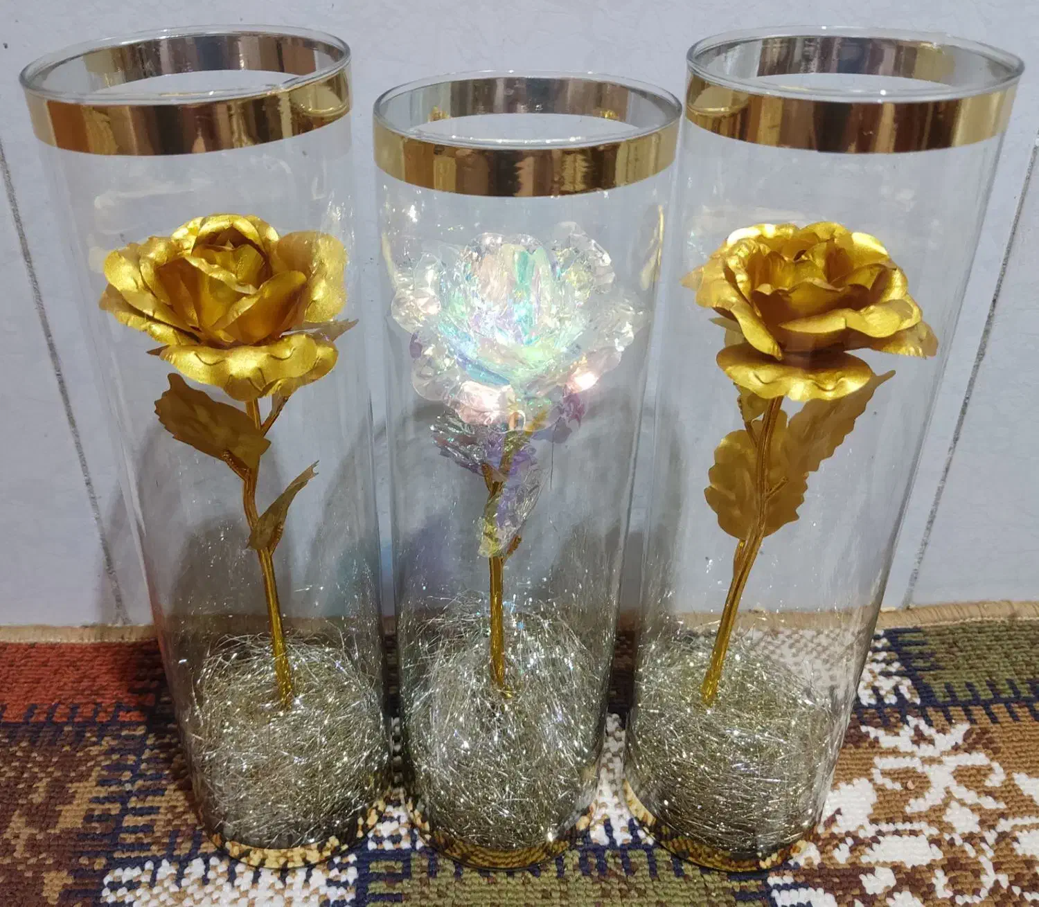 باکس شیشه ای گل رز طلایی عمده و جزئی|گل مصنوعی|اصفهان, بهاران|دیوار