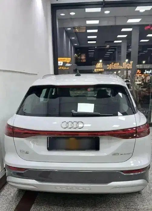 Q4 E TRON|خودرو سواری و وانت|تهران, حکمت|دیوار