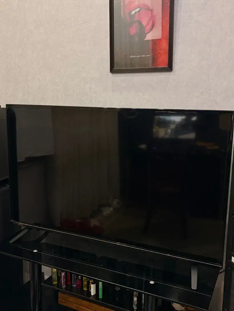 تلویزیون ددو ۵۰ اینچ شکسته|تلویزیون و پروژکتور|ارومیه, |دیوار